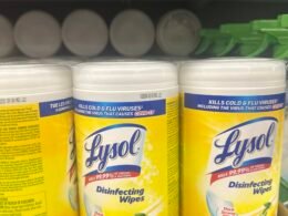 Lysol disinfectant wipes